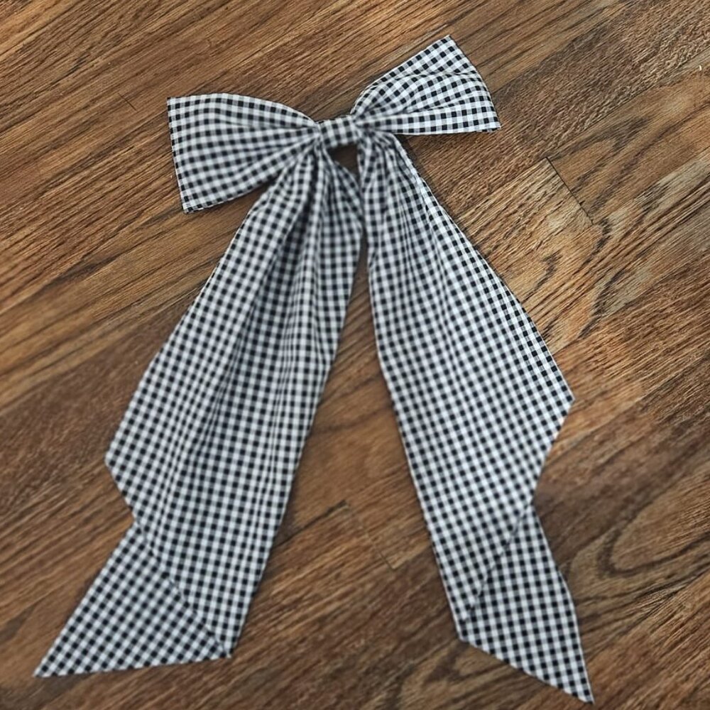 Urban Outfitters Bow Clip
